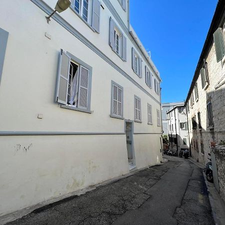 Apartamento Quirky 1Br Just Off Main Street Prime Location Gibraltar Exterior foto